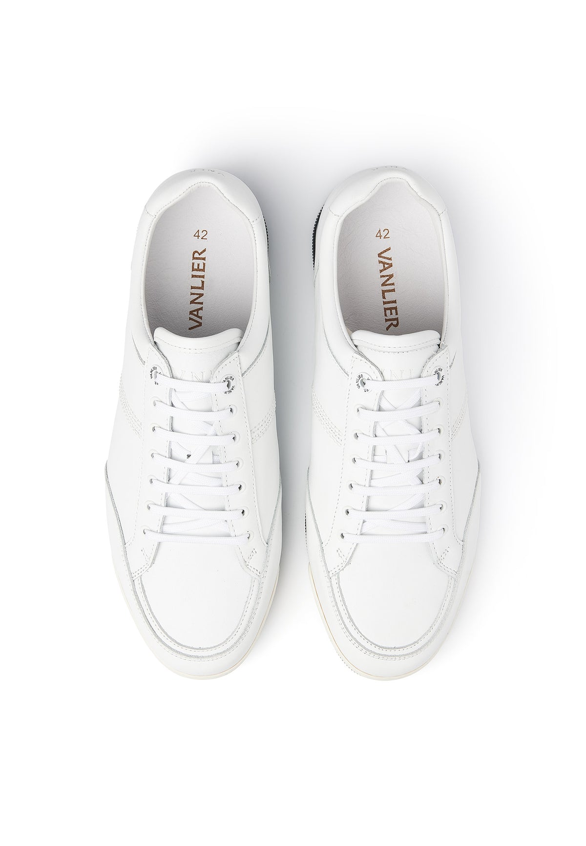 White smooth leather Magnus sneaker