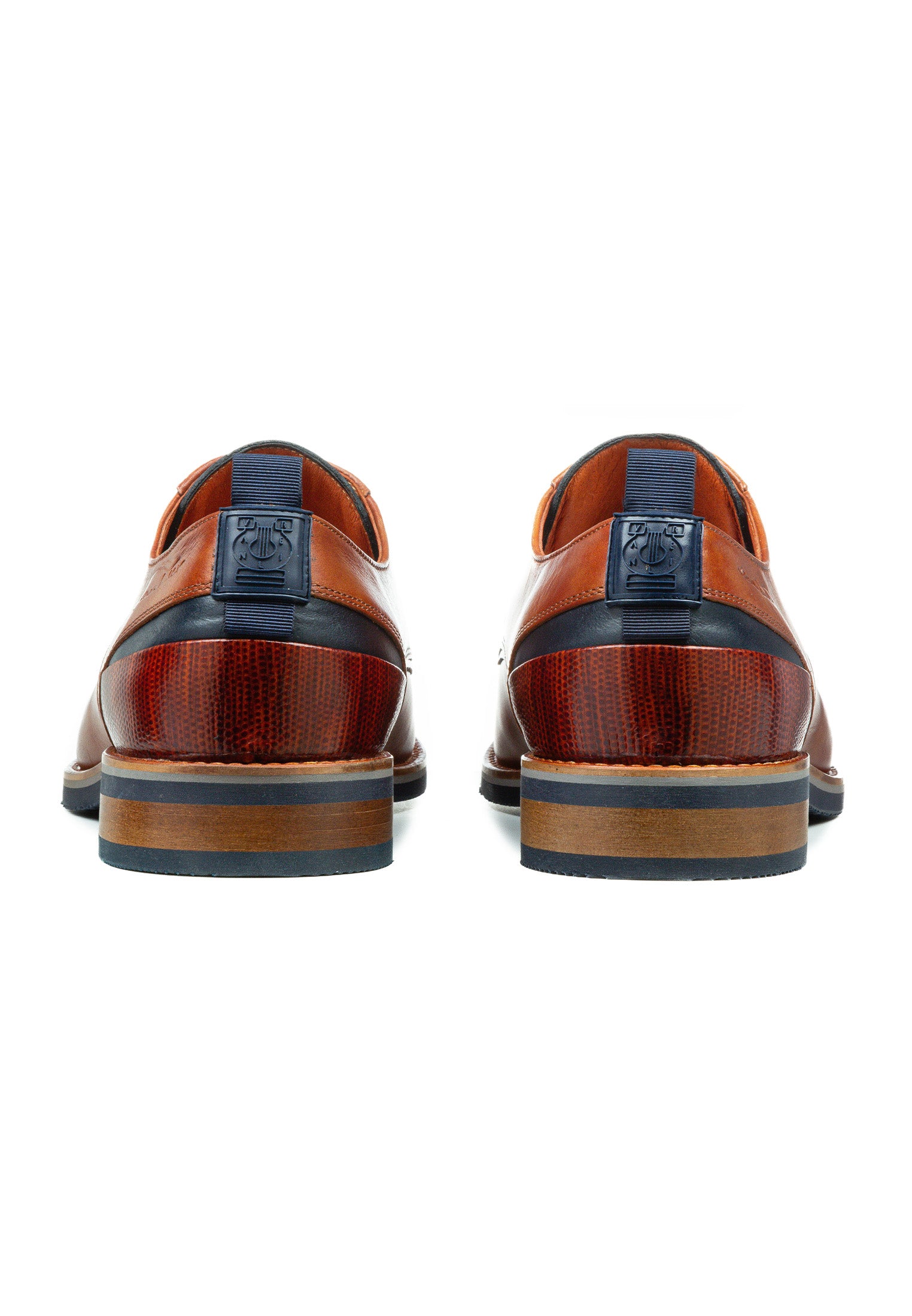 Cognac gladleren Amalfi veterschoen