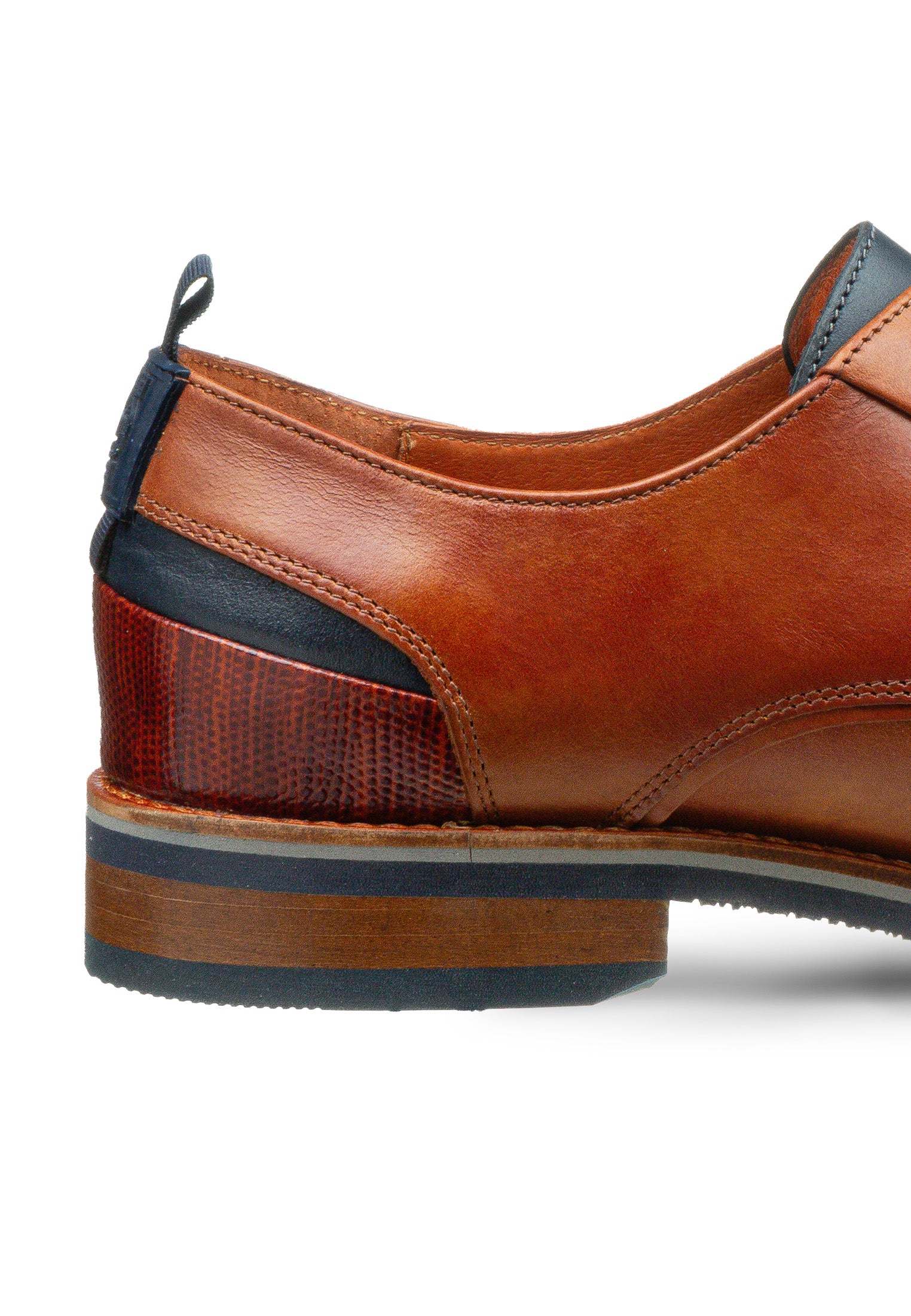 Cognac gladleren Amalfi veterschoen