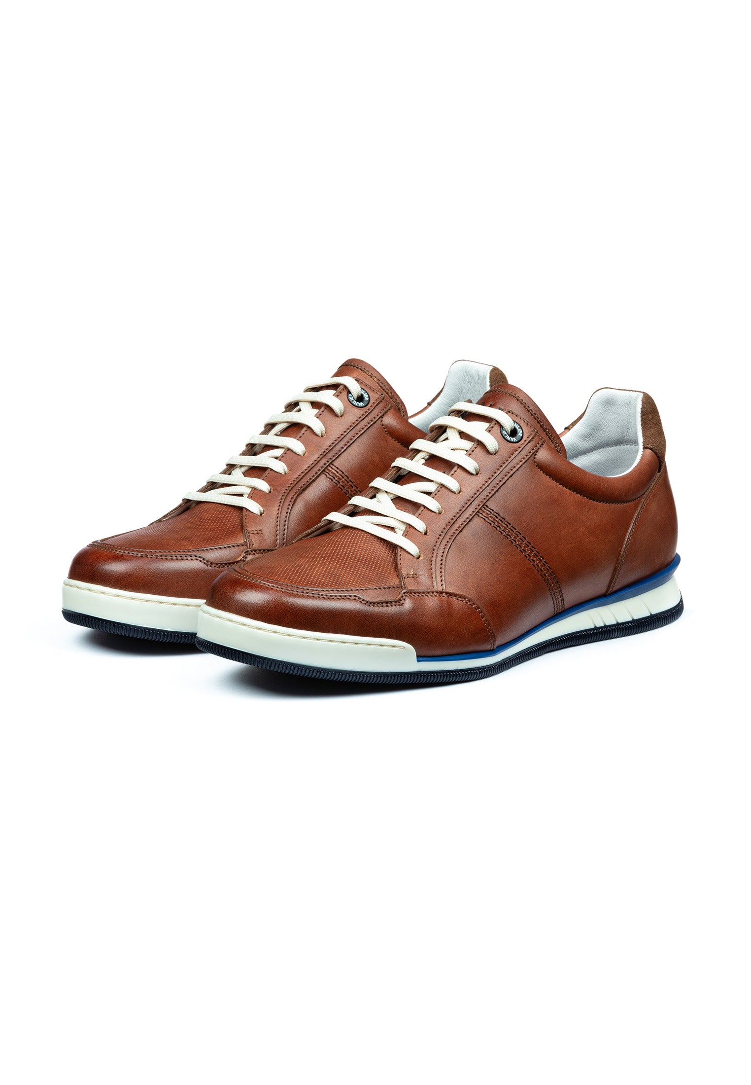 Light cognac smooth leather Magnus sneaker