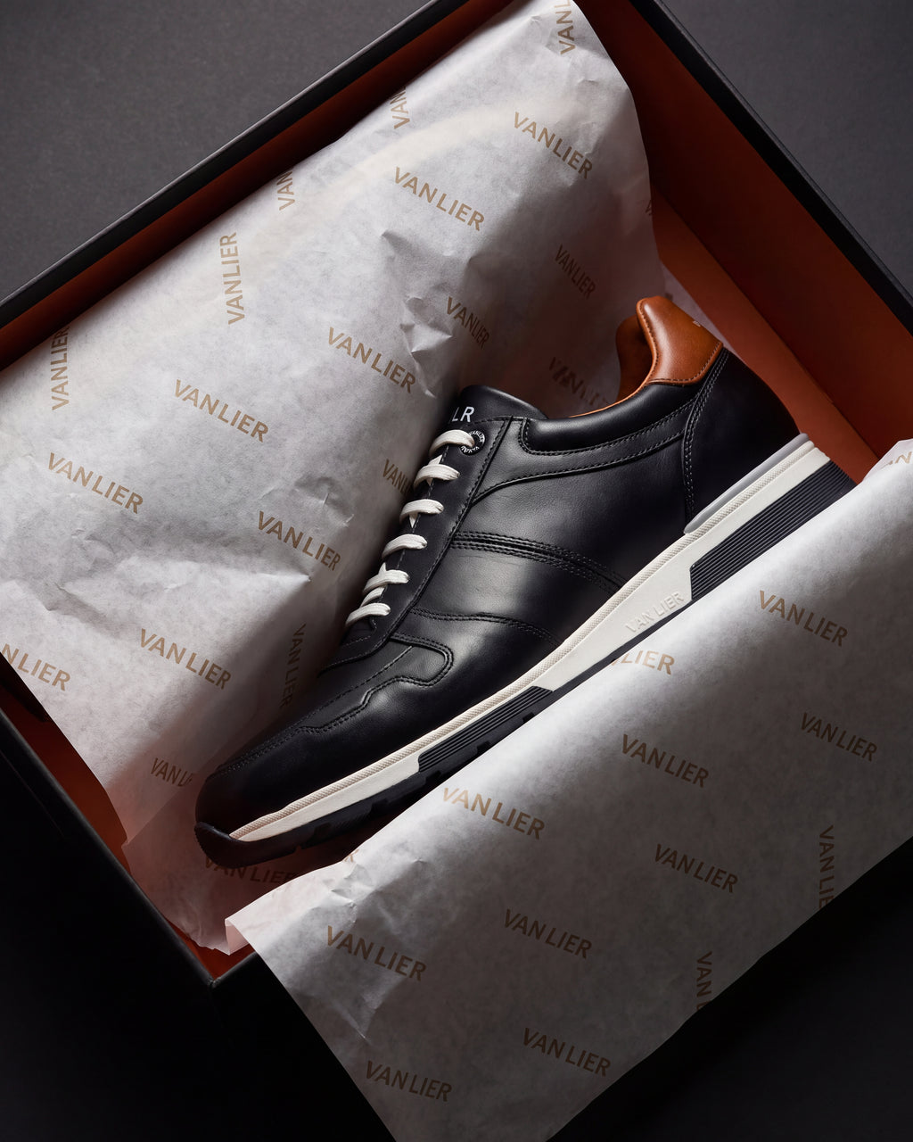 Donker Blauw gladleren Positano sneaker – in de doos met vloeipapier