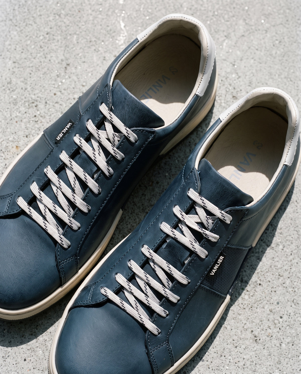 Navy blauw gladleren Retro sneaker