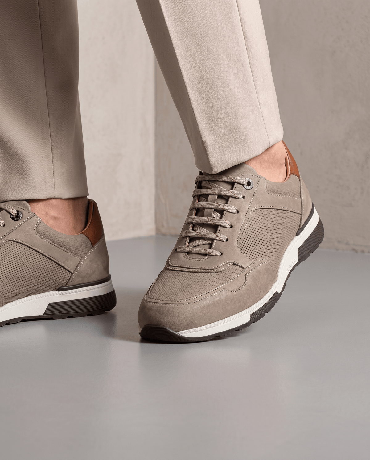 Taupe nubuck Positano sneaker