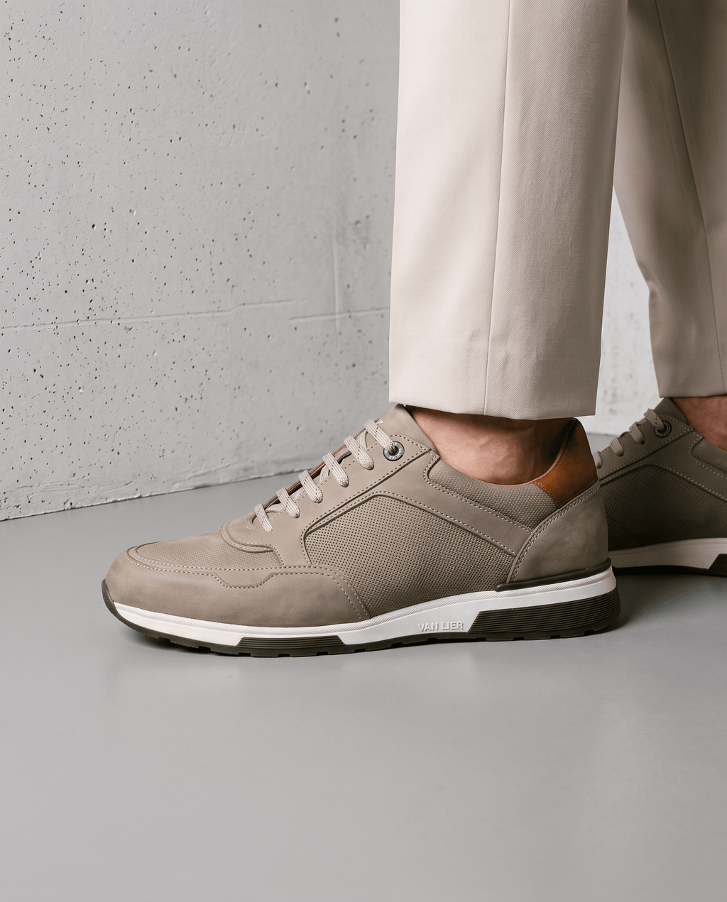 Taupe nubuck Positano sneaker