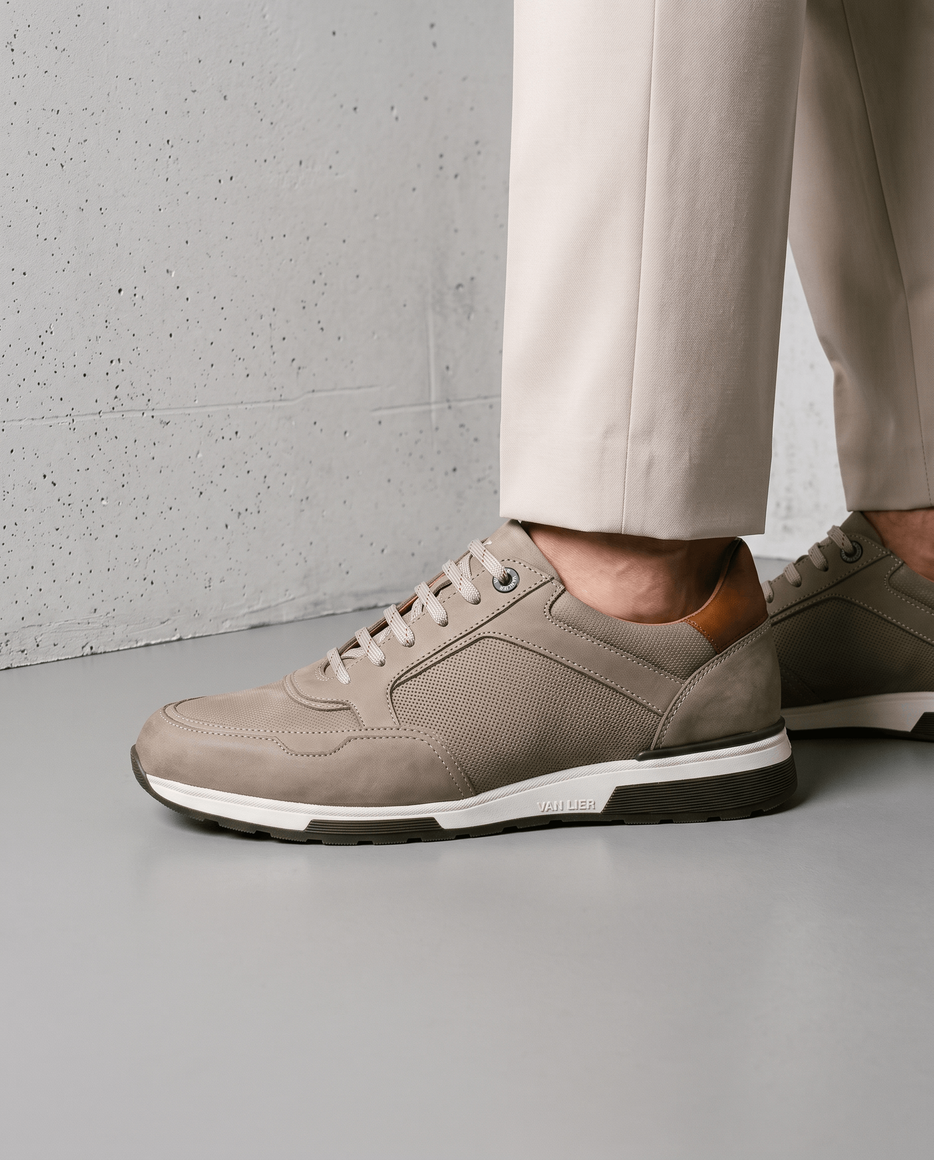 Taupe nubuck Positano sneaker