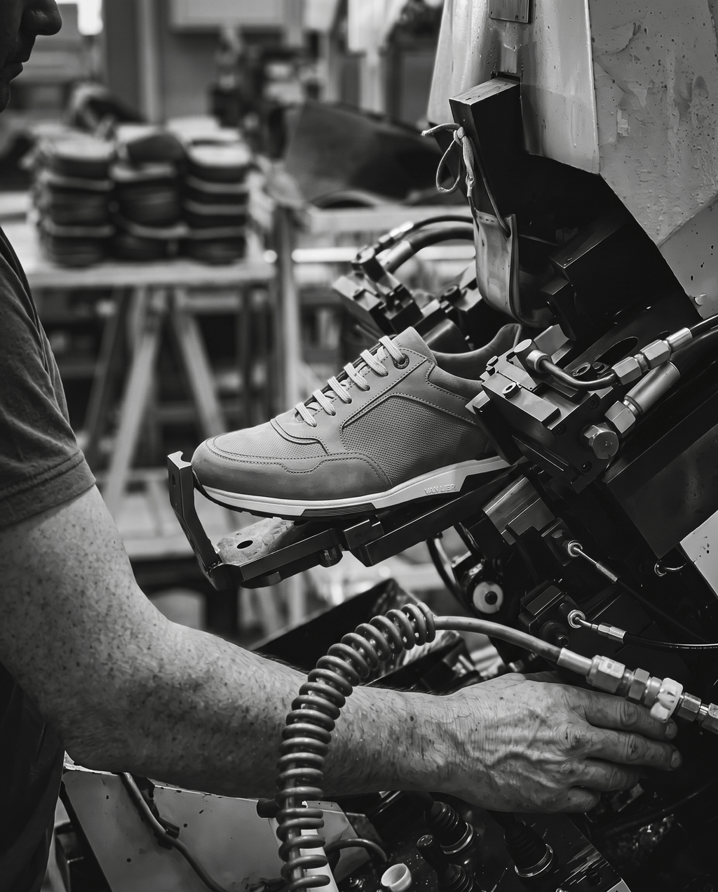 Taupe nubuck Positano sneaker