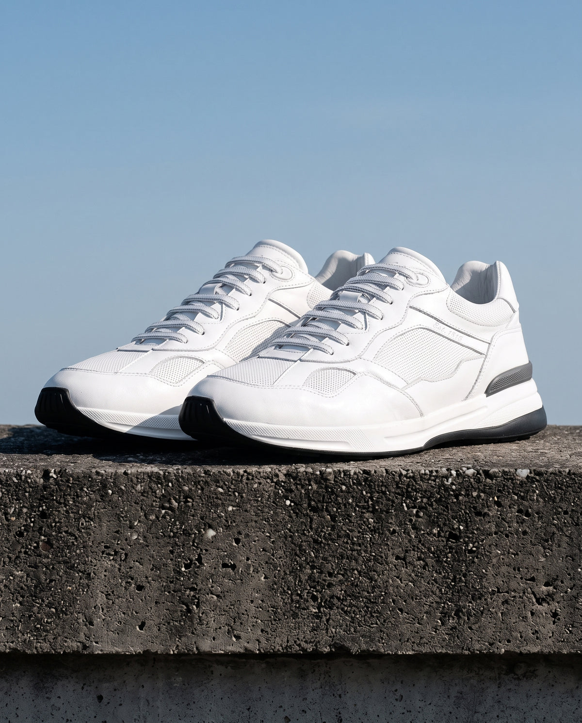 Wit gladleren Ferro sneaker