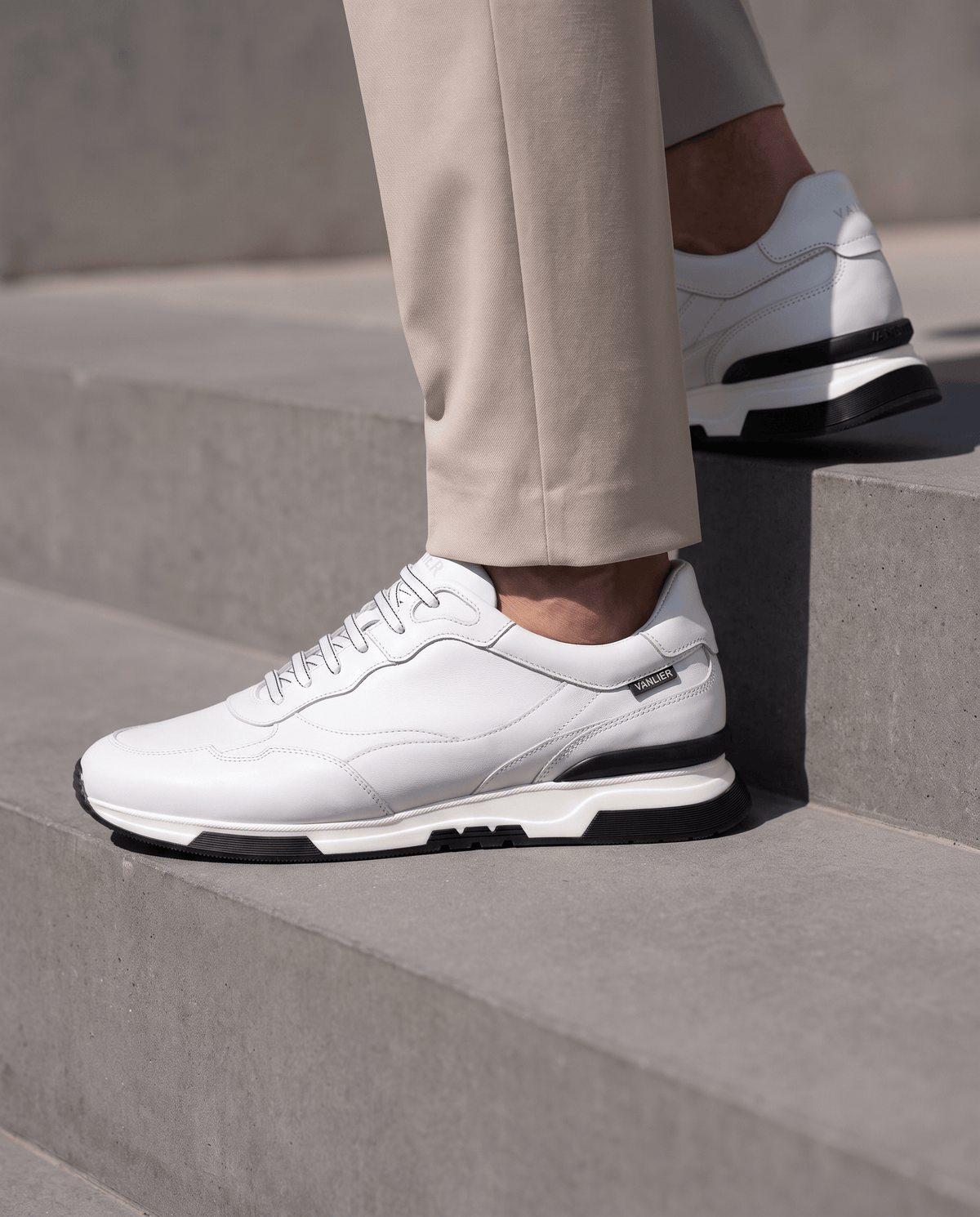 Wit gladleren Romeo sneaker