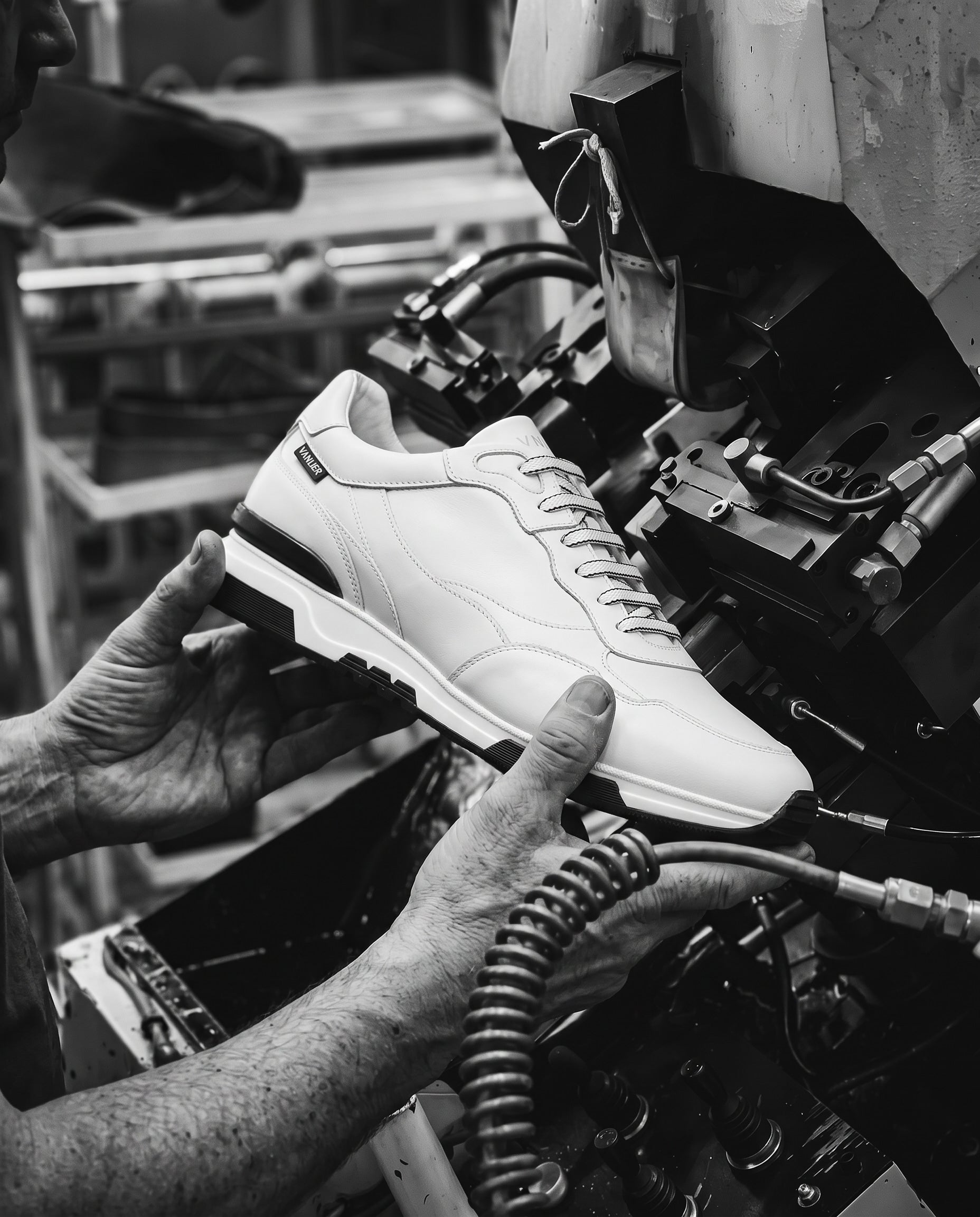 Wit gladleren Romeo sneaker