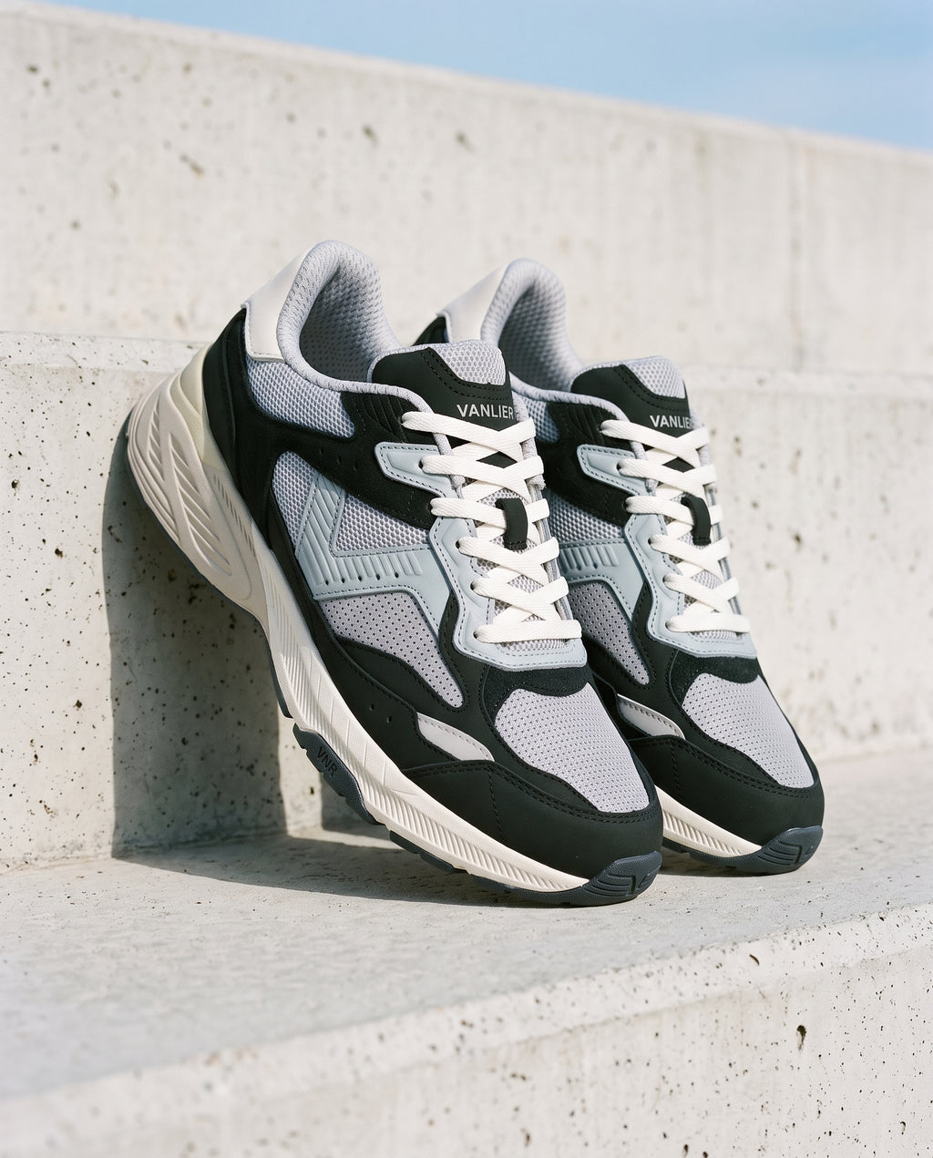 Zwart lichtgrijs combi Cosmos sneaker